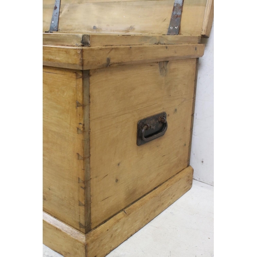 628 - Victorian Pine Blanket Box, 79cm wide x 48cm high