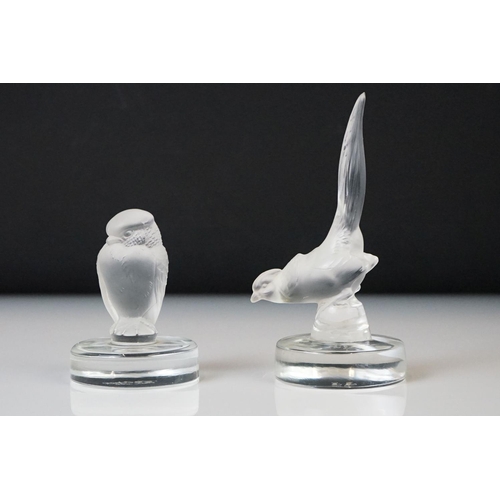 21 - Lalique France - Boxed Set of six birds and fish glass menu holders, circa 1950s, to include a koi c... 