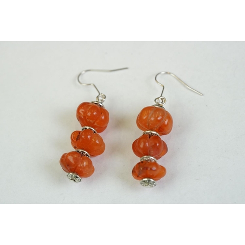 190 - A carved stone beaded earring and necklace set with pumpkin shaped beaded and leaf clasp.