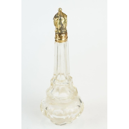 274 - Late 18th century glass scent bottle, tapered faceted form with bulbous base, yellow metal mounts, c... 