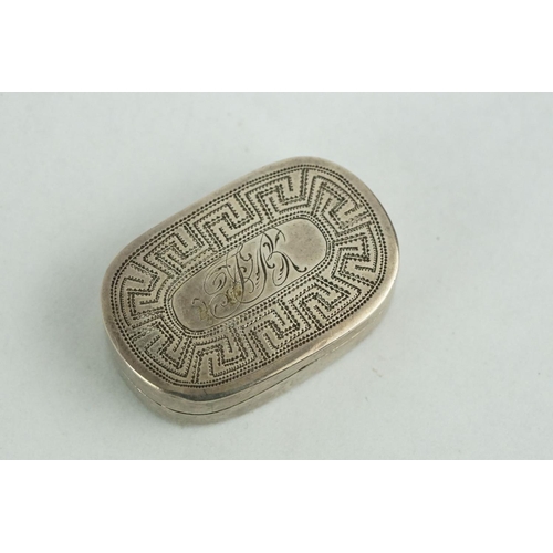 315 - George III silver vinaigrette, engraved Greek key decoration with engraved initials to the hinged li... 