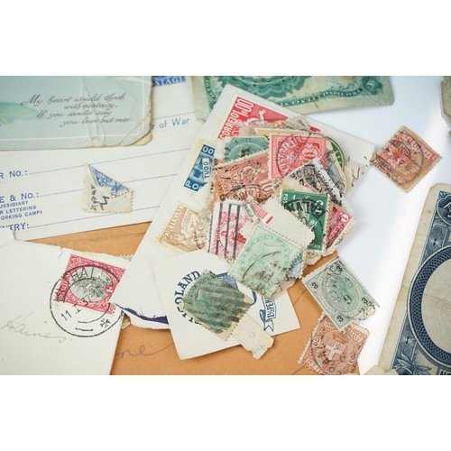 408 - Group of Ephemera including Mailed Postage with Penny Reds plus a small collection of mixed banknote... 