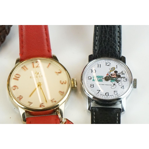 433 - A collection of contemporary and vintage ladies and gents wristwatches together with a small quantit... 