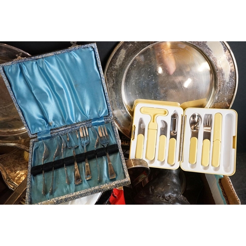 489 - Mixed collectables to include a silver hallmarked mounted three-piece dressing table set (mirror and... 