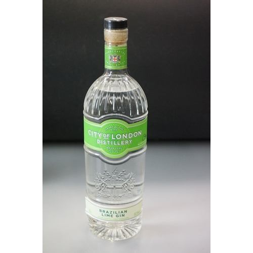 504 - Gin - 70cl Bottle of City of London Brazilian Gin 40.3% Vol, plus six City of London Distillery 5cl ... 