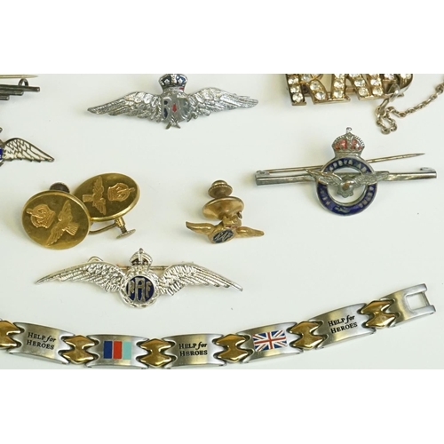 15 - A Collection Of Royal Air Force / RAF Sweetheart Brooches, Rings, Earrings And Pendants, To Include ... 