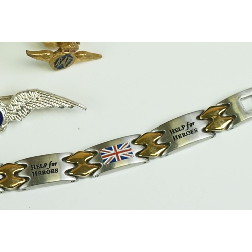 15 - A Collection Of Royal Air Force / RAF Sweetheart Brooches, Rings, Earrings And Pendants, To Include ... 