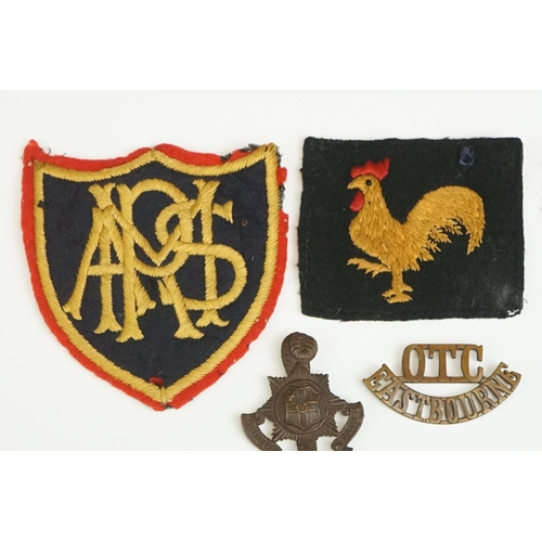 50 - A Small Group Of British Militaria To Include A Eastbourne Junior Training Corps College Cap Badge T... 