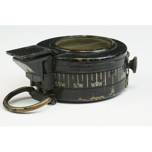 90 - A British World War Two Military Issued Mk.III Marching Compass By T.G.Co. Ltd Of London, No. B11672... 