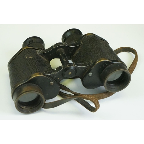 152 - A Small Collection Of Mixed Militaria To Include A Pair Of British World War Two Kershaw Binoculars ... 