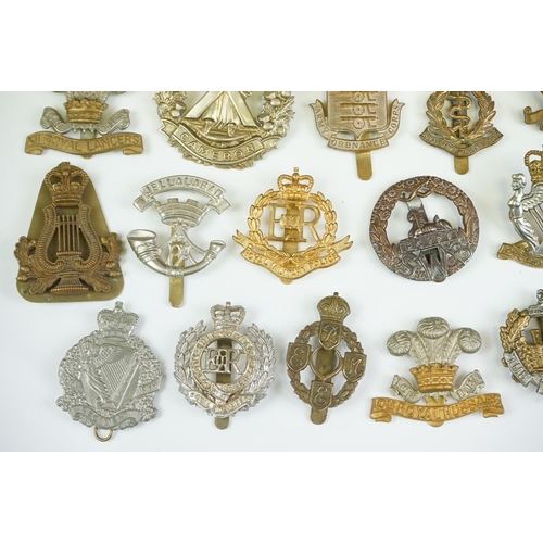 155 - A Collection Of Approx Thirty Military Cap Badges To Include The Tank Regiment, The Cameron Highland... 