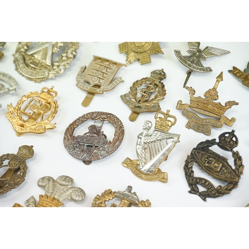 155 - A Collection Of Approx Thirty Military Cap Badges To Include The Tank Regiment, The Cameron Highland... 