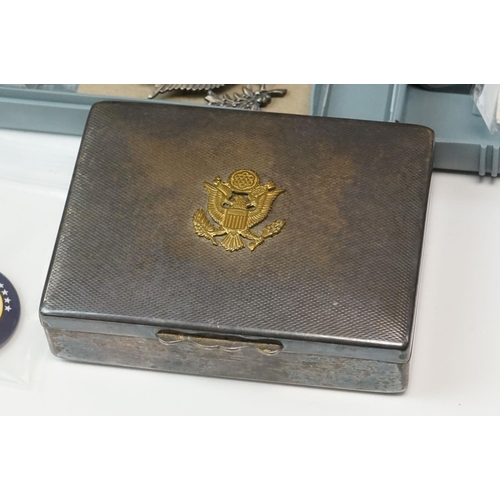 216 - A Collection Of United States Of America Military Collectables To Include Cap Badges, Cloth Badges A... 