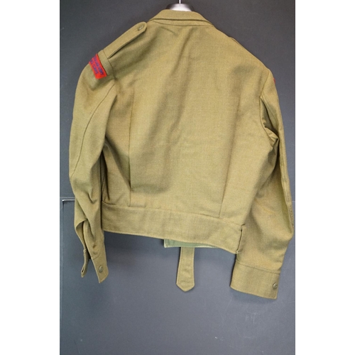 192 - A Collection Of Three x 1950's Australian Army Battledress Blouses, One Of The Blouses Fitted With R... 