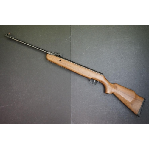 359 - A SMK 19-18 CAL. 5.5mm / .22 Air Rifle.