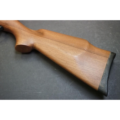 359 - A SMK 19-18 CAL. 5.5mm / .22 Air Rifle.