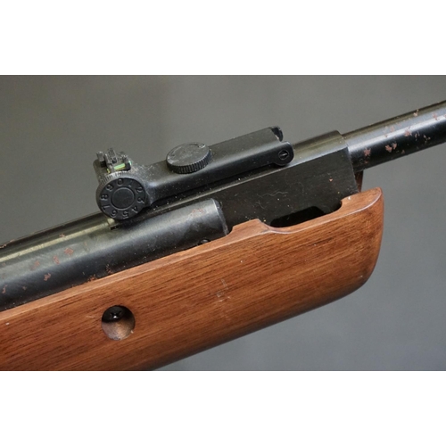 359 - A SMK 19-18 CAL. 5.5mm / .22 Air Rifle.