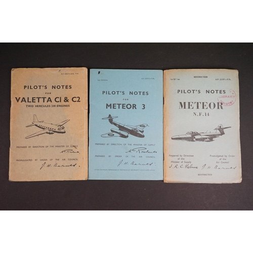 205 - A Collection Of Twenty British Air Ministry / Royal Air Force Pilots And Flight Engineers Notes To I... 