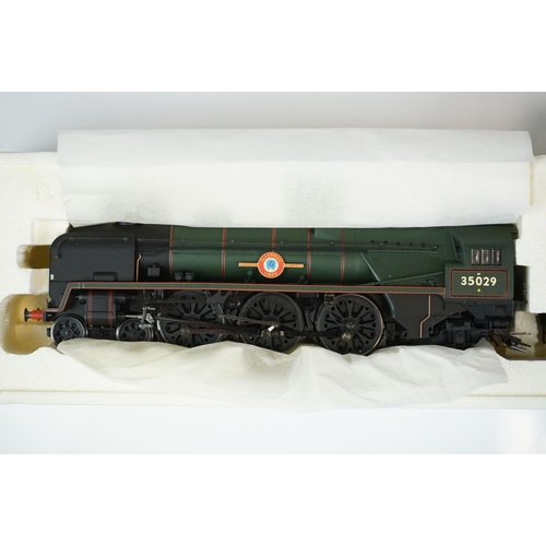 11 - Boxed Hornby OO gauge NRM National Rail Museum Special Edition R2294 BR 4-6-2 Merchant Navy Class El... 