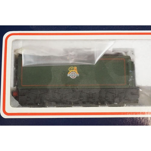 101 - Five boxed OO / HO gauge locomotives to include Dapol D22 2-6-2 Prairie GWR green, 2 x Bachmann (315... 