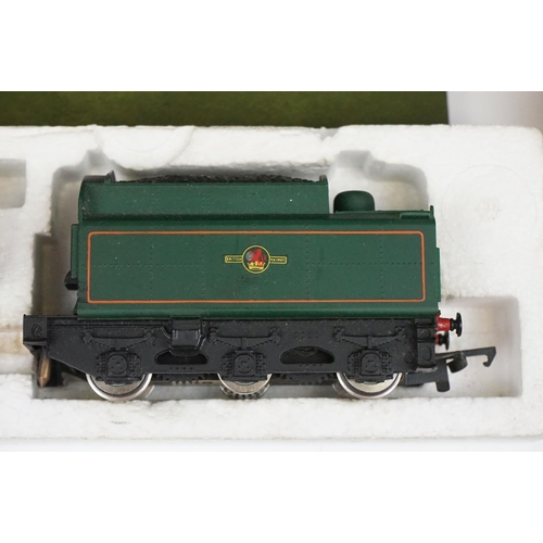 102 - 11 OO gauge locomotives to include a boxed Airfix 54150-1 Prairie Tank Locomotive 2-6-2 (GWR Green L... 