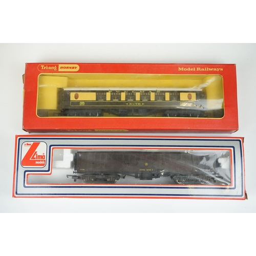 107 - 20 Boxed OO gauge items of rolling stock to include 8 x Lima, 7 x Airfix, 4 x Triang/Hornby and 1 x ... 