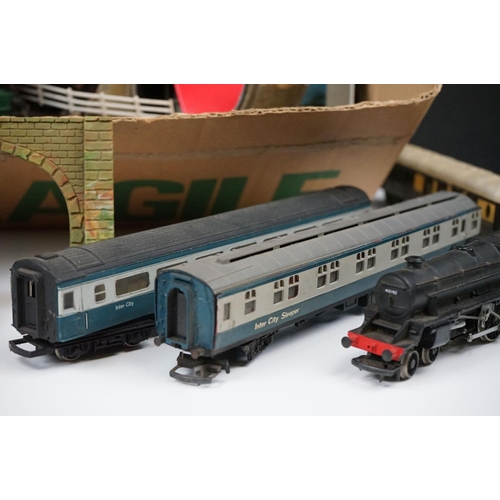 109 - Quantity of OO gauge model railway to include 2 x locomotives, rolling stock featuring coaches and w... 