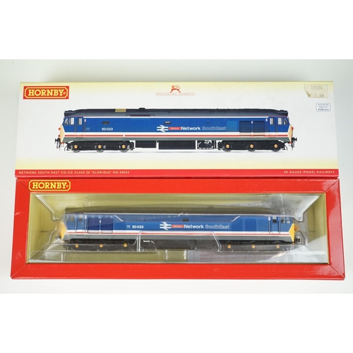 111 - Two boxed OO gauge locomotives to include Bachmann 32-819 Class 47/4 47814 Totnes Castle Virgin DCC2... 