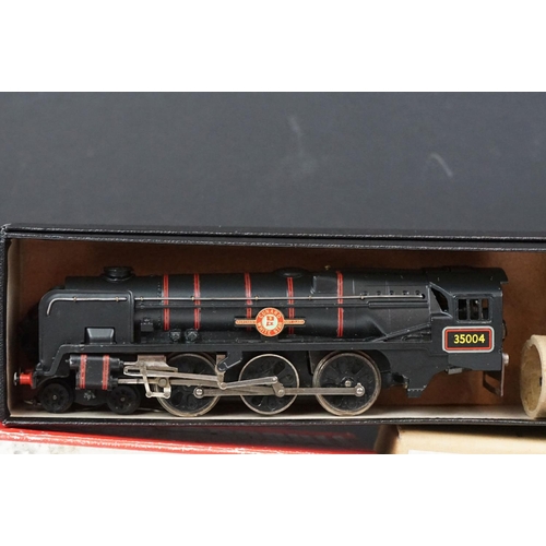 112 - Two boxed OO gauge metal kit locomotives (both built) to include Little Engines SR/BR 01 Tender Loco... 