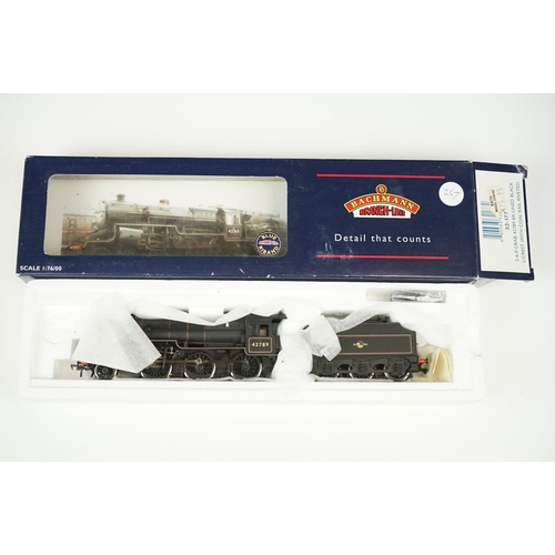 57 - Three boxed Bachmann OO gauge locomotives to include 32552 Class A1 60147 North Eastern BR blue e/em... 