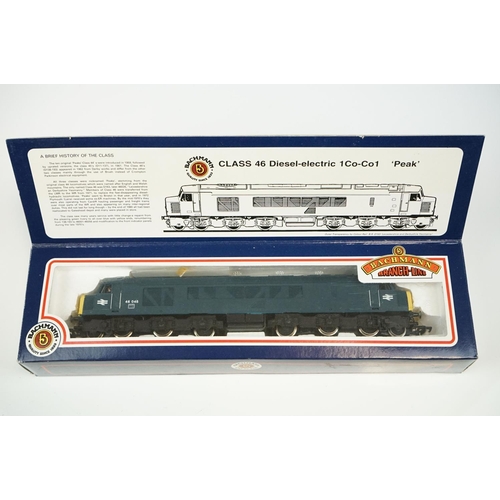 58 - Three boxed Bachmann OO gauge locomotives to include 2 x 31554 V2 60903 Double Chimney BR green and ... 