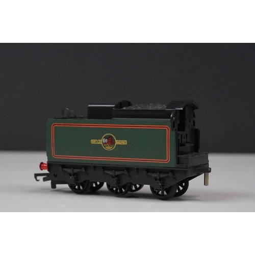 61 - Boxed Wrenn OO gauge No 2235 4-6-2 BR Barnstaple locomotive