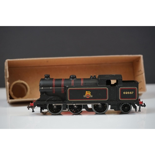 65 - Two boxed Hornby Dublo 2 rail locomotives to include 2235 4-6-2 SR West Country Locomotive Barnstabl... 