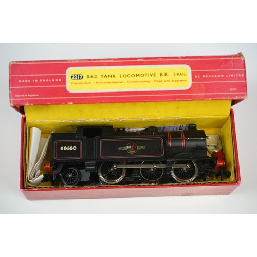 65 - Two boxed Hornby Dublo 2 rail locomotives to include 2235 4-6-2 SR West Country Locomotive Barnstabl... 