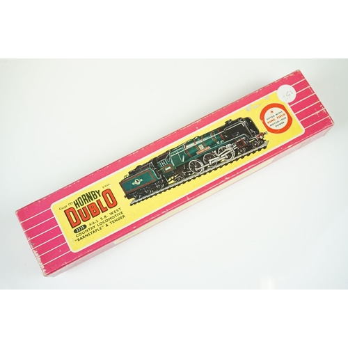 65 - Two boxed Hornby Dublo 2 rail locomotives to include 2235 4-6-2 SR West Country Locomotive Barnstabl... 