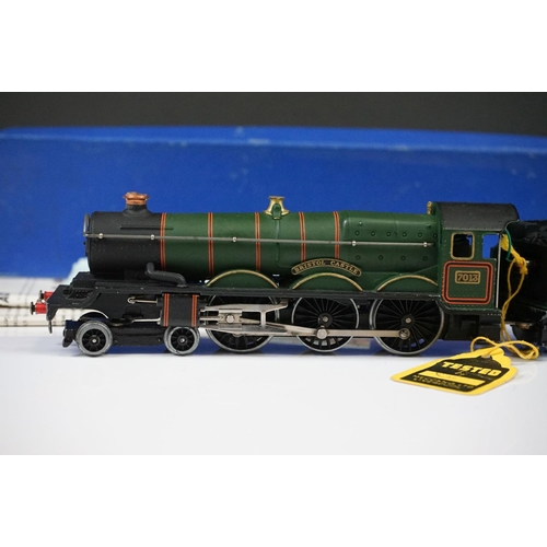 66 - Boxed Hornby Dublo EDLT20 Bristol Castle Locomotive and tender with paperwork