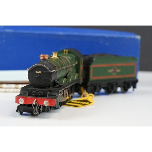 66 - Boxed Hornby Dublo EDLT20 Bristol Castle Locomotive and tender with paperwork