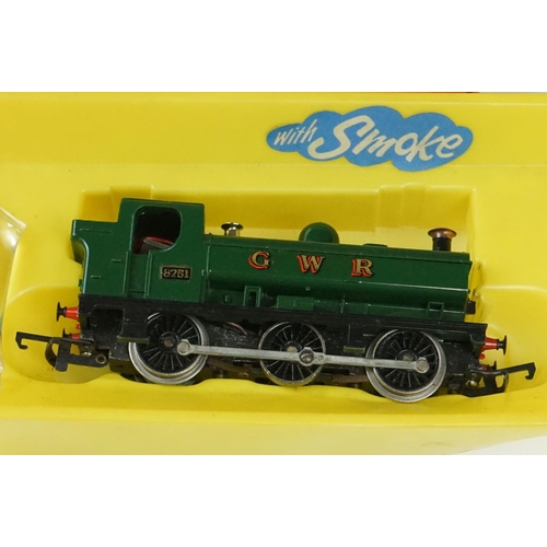 70 - Seven Hornby / Triang OO gauge locomotives to include R552 4-6-2 Class 7 Oliver Cromwell Silver Seal... 