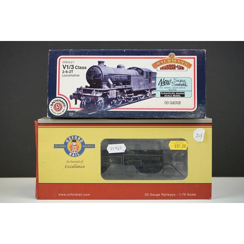 73 - Two boxed OO gauge locomotives to include Oxford Rail OR76AR001 BR Late 30583 and Bachmann 31-602 V1... 