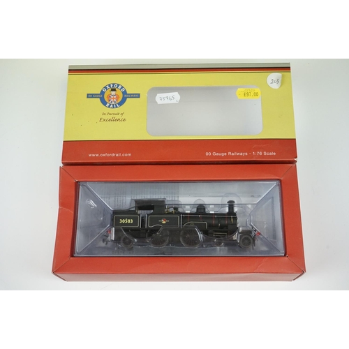 73 - Two boxed OO gauge locomotives to include Oxford Rail OR76AR001 BR Late 30583 and Bachmann 31-602 V1... 