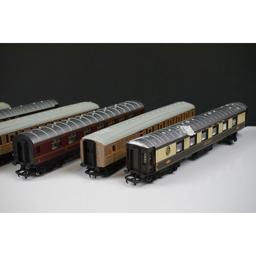 74 - 11 Hornby OO gauge items of rolling stock to include Pullman, LNER & LMS examples