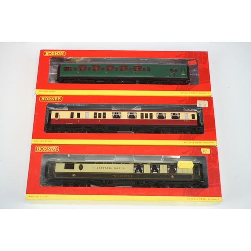 80 - 32 Boxed Hornby OO gauge items of rolling stock to include R4409 BR Hawksworth Passenger Brake W322W... 