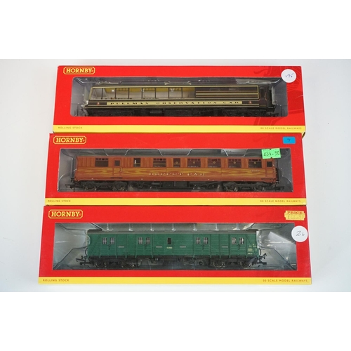 80 - 32 Boxed Hornby OO gauge items of rolling stock to include R4409 BR Hawksworth Passenger Brake W322W... 