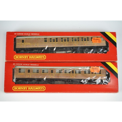 86 - 21 Boxed OO / HO gauge items of rolling stock to include 6 x Palitoy Mainline, 7 x Hornby, 5 x Airfi... 