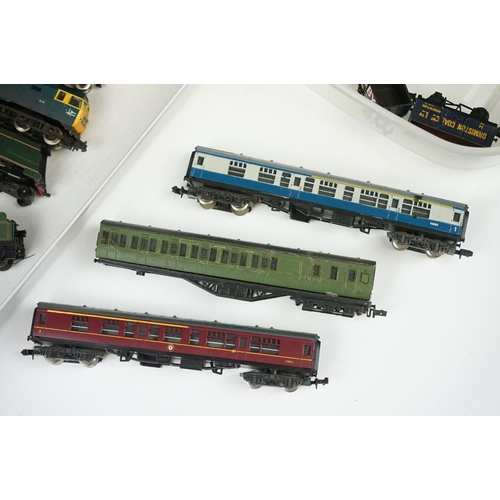 94 - 12 N gauge locomotives to include Grafar Prince Palatine, Dapol Albert Hall, Bachmann Union Pacific ... 