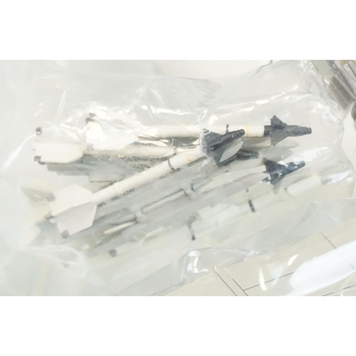 1013 - Seven boxed 1/72 HM Hobby Master Air Power Series McDonnell Douglas diecast model planes to include ... 