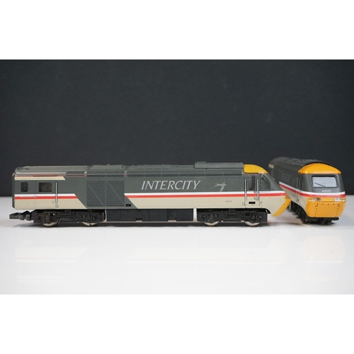 168 - Nine OO gauge locomotives and cars to include 6 x Hornby InterCity 125 examples, a Lima W51342, Main... 