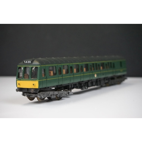 168 - Nine OO gauge locomotives and cars to include 6 x Hornby InterCity 125 examples, a Lima W51342, Main... 