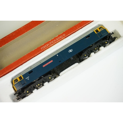 169 - Eight boxed Hornby OO gauge locomotives to include 2 x The Queen Mother, Mammoth, Britannia, BR Rail... 