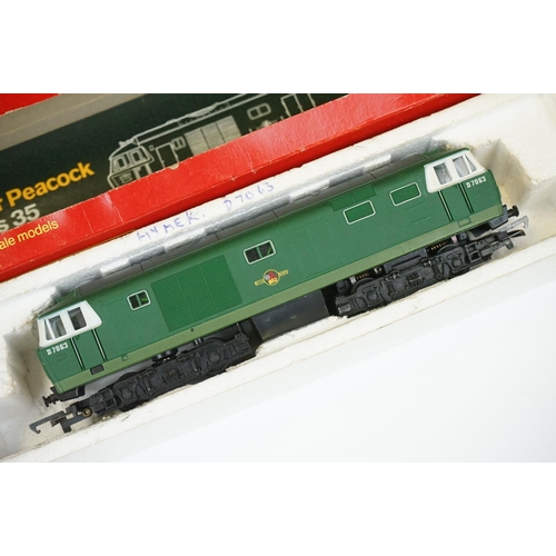 169 - Eight boxed Hornby OO gauge locomotives to include 2 x The Queen Mother, Mammoth, Britannia, BR Rail... 